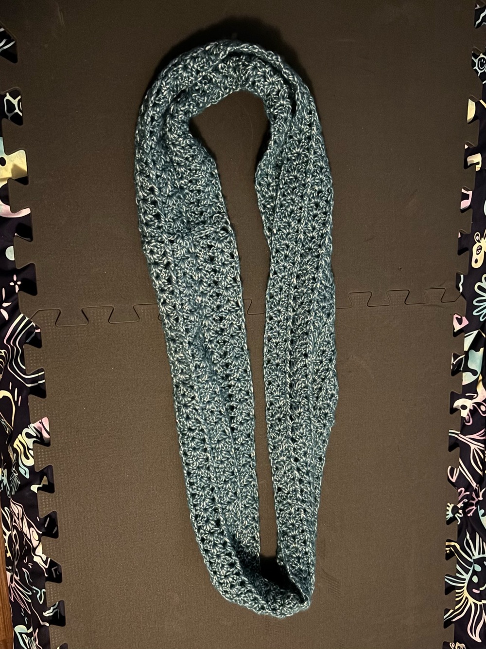 Infinity scarf - Picture 3 of 3